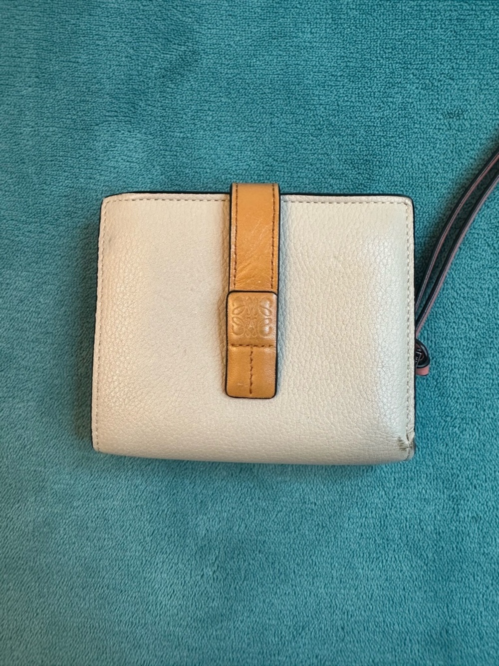 Loewe Leather Compact Wallet Beige Tan Coral Interior Zip Coin Spain